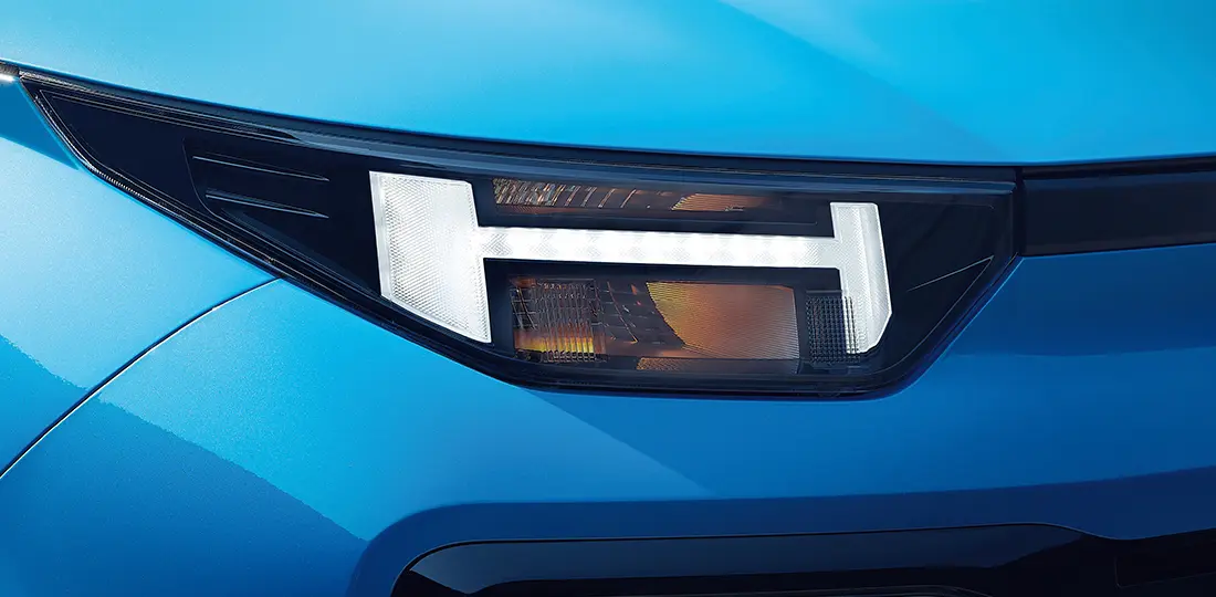 Exter_Exterior 1100 x 540 Headlamps