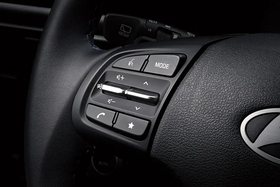 Exter_Interior 900 x 600 Bluetooth Handsfree