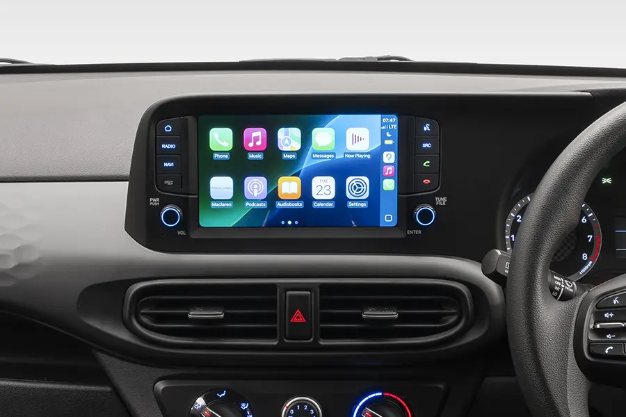 G i10_Interior 900 x 600 Infotainment System