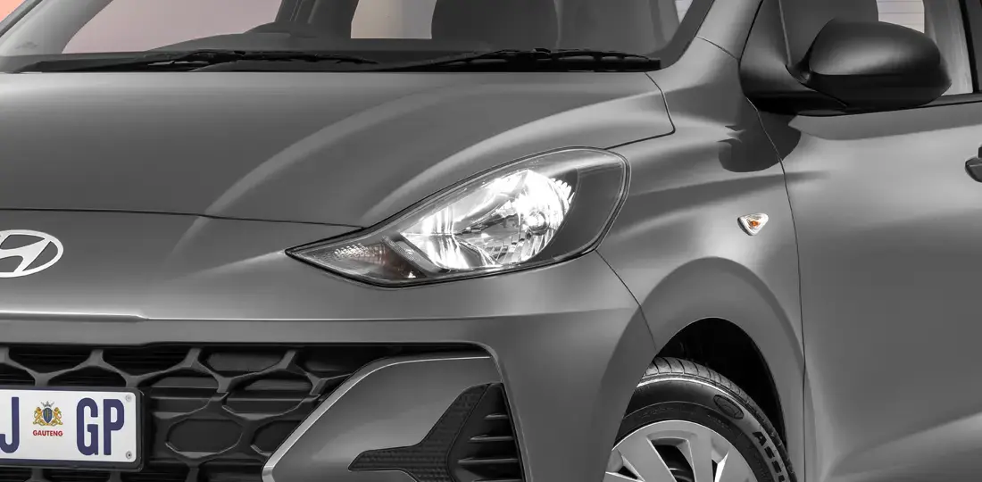 Gi10_Exterior 1100 x 540 Hallogen Headlamps