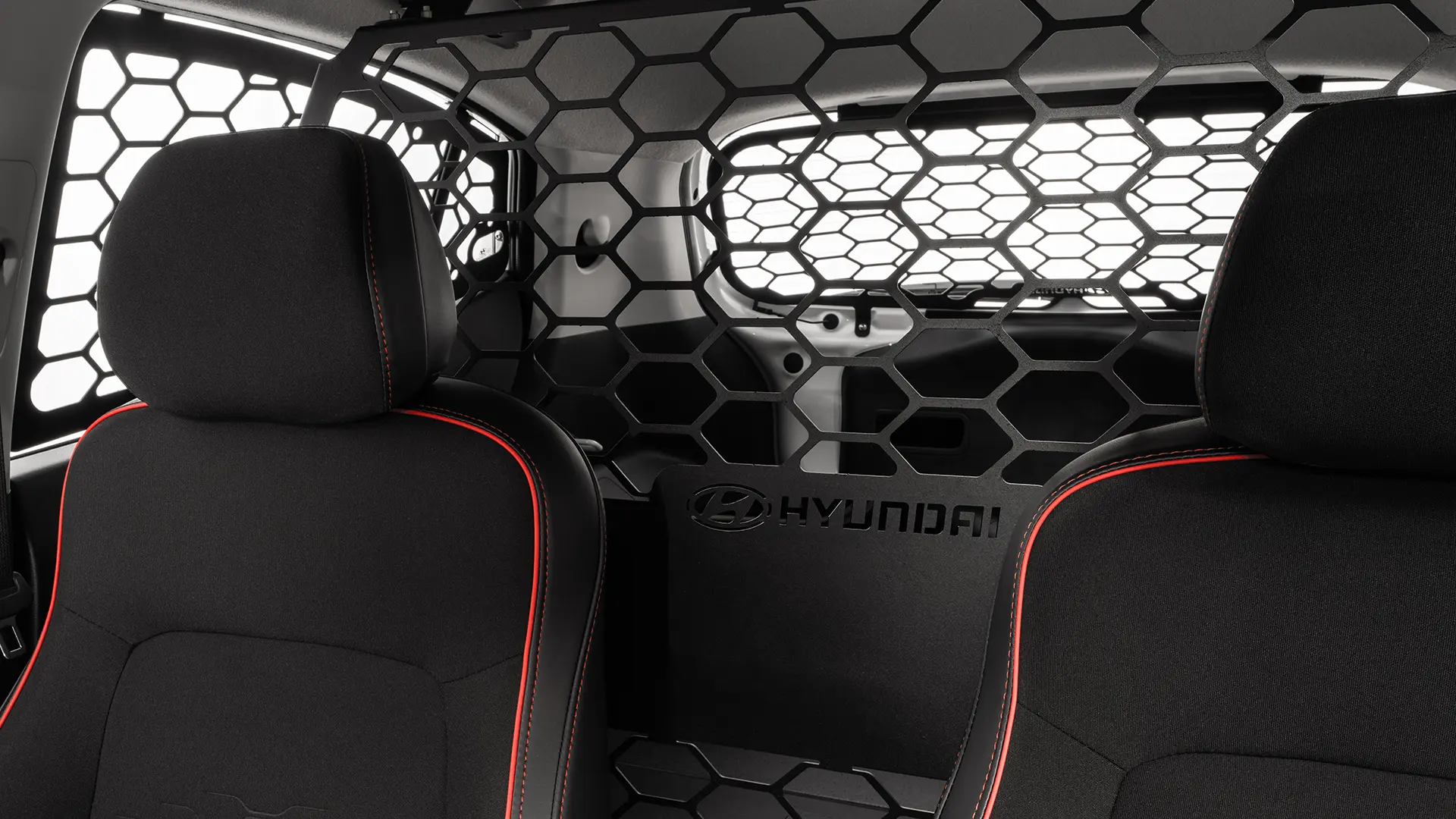 Grand i10 Cargo_Gallery 1920 x 1080 06