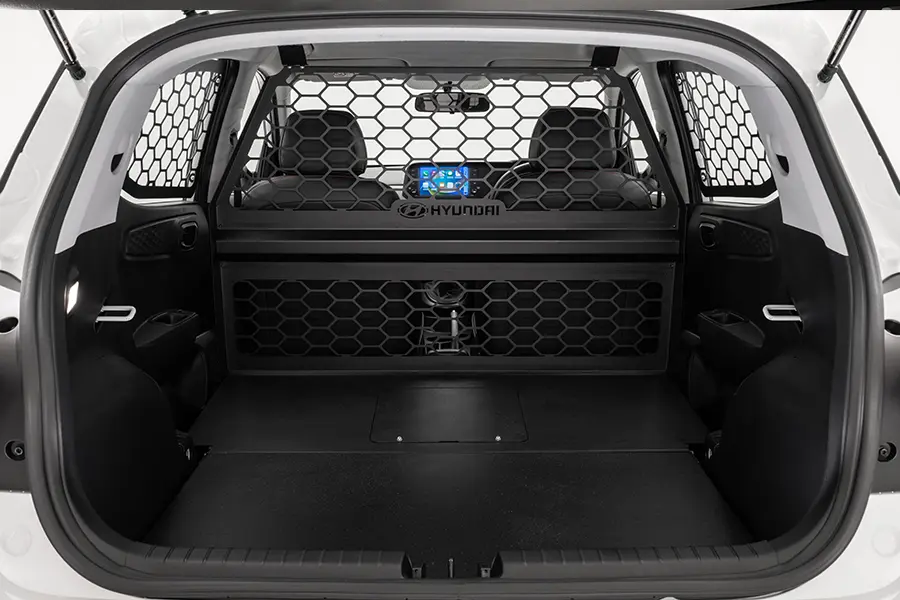 Grand i10 Cargo_Interior 900 x 600 Flat load Area