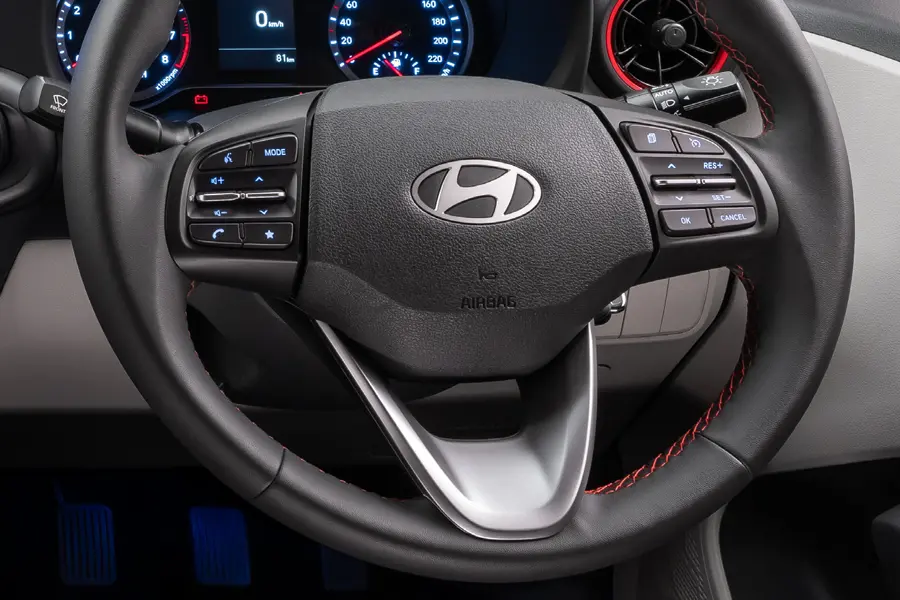 Grand i10 Sedan_Interior 900 x 600 Steering Functions