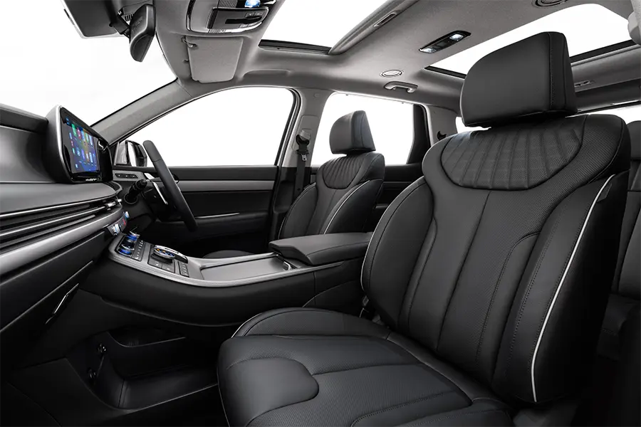 PALISADE_Interior 900x600_Luxury leather seats