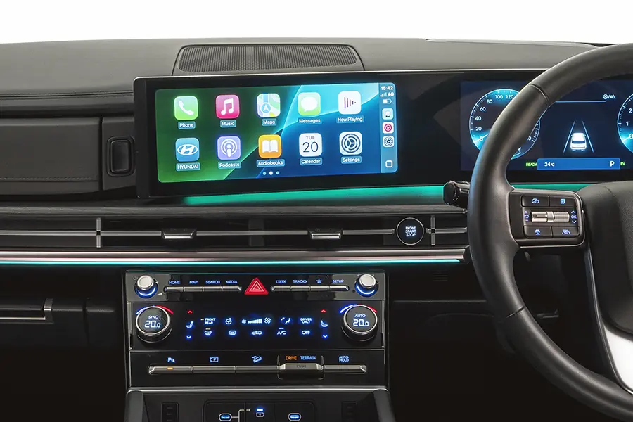 Santa Fe_Interior 900 x 600 Infotainment