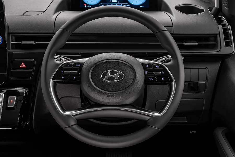 STARIA_Interior 900x600 Multifunction Steering Wheel