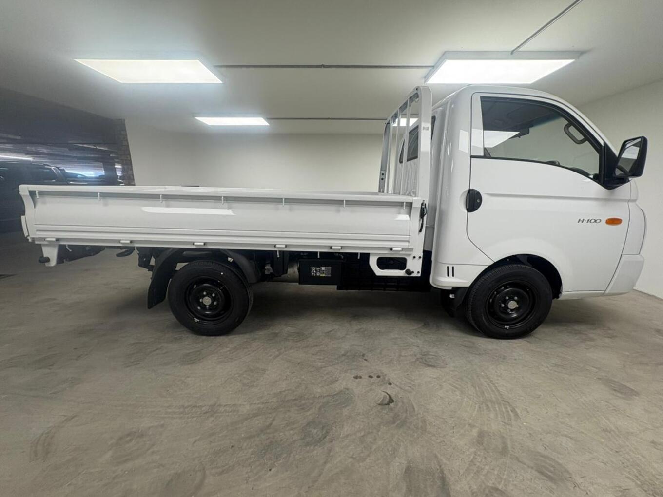 2026 Hyundai H100 H100 2.6D A/C F/C D/S thumbnail 14