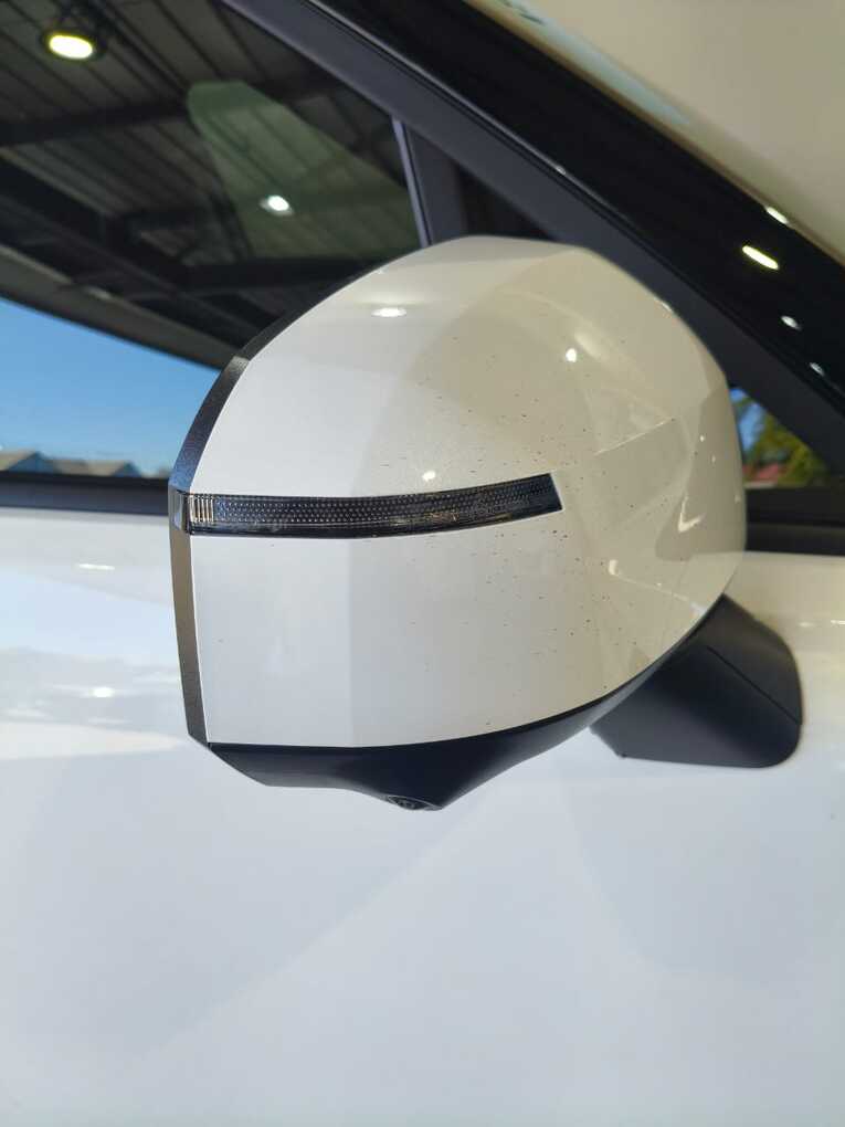 2025 Hyundai SANTE FE image 3