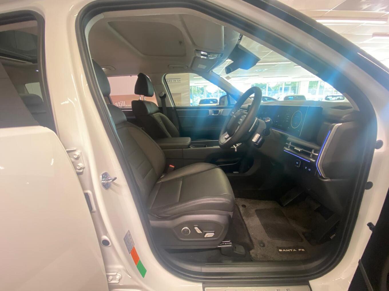 2026 Hyundai SANTE FE image 7