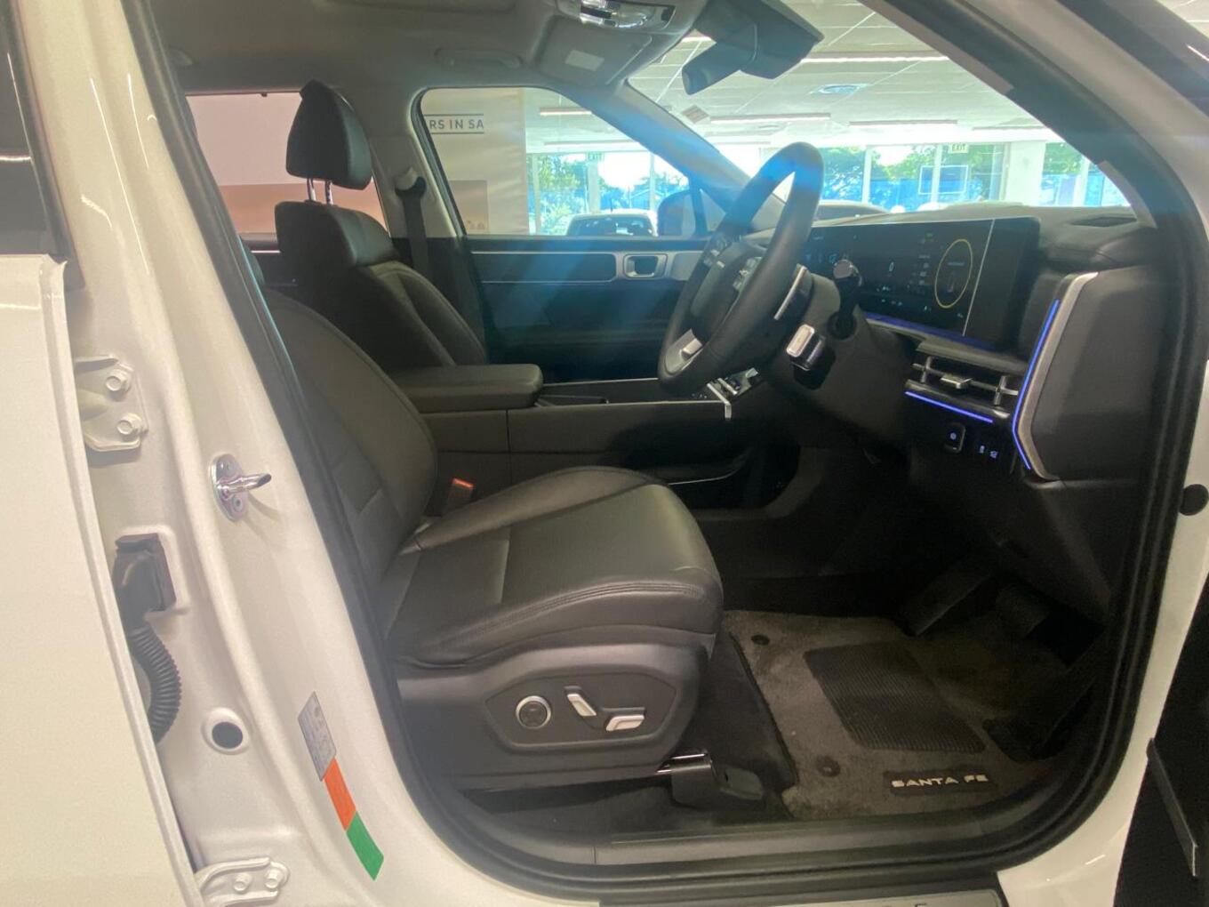 2026 Hyundai SANTE FE image 14