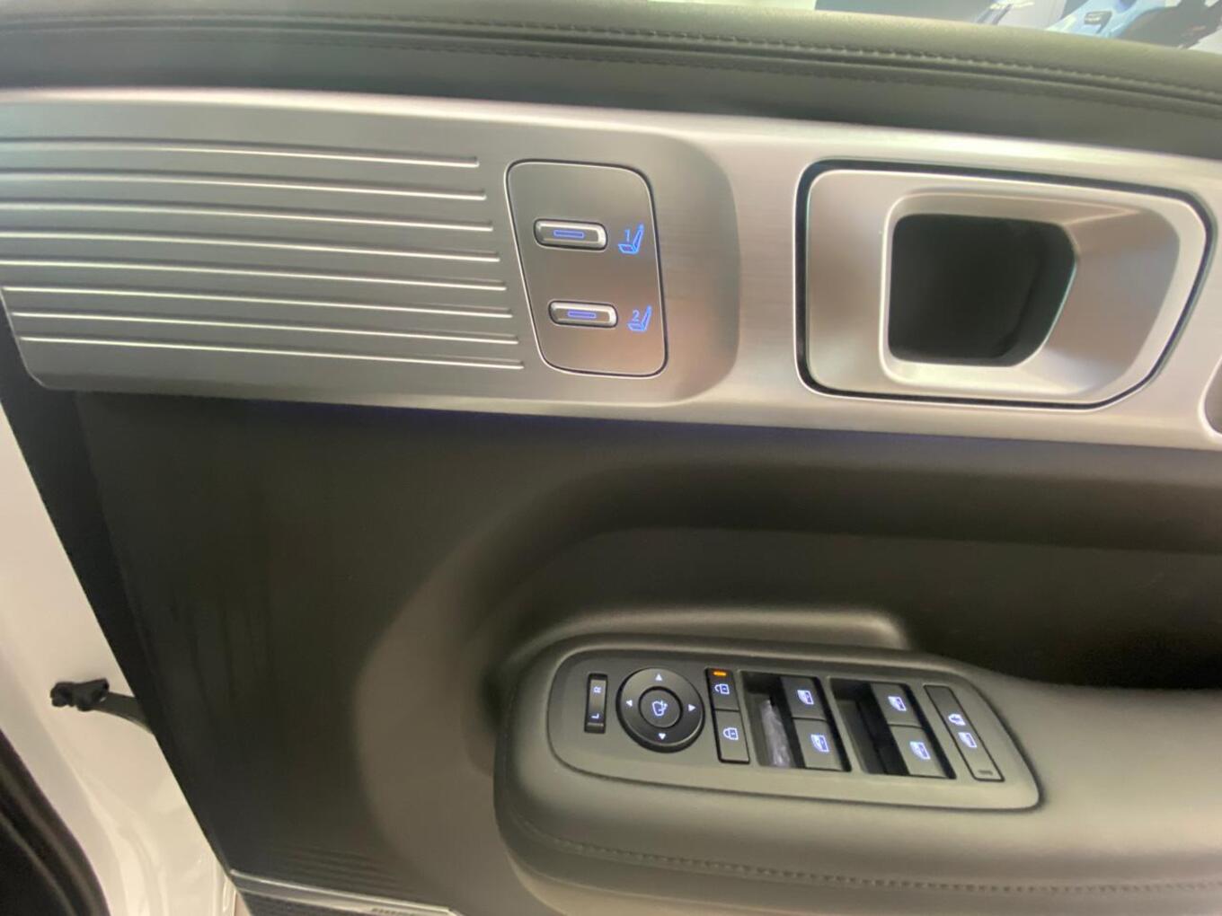 2026 Hyundai SANTE FE image 13