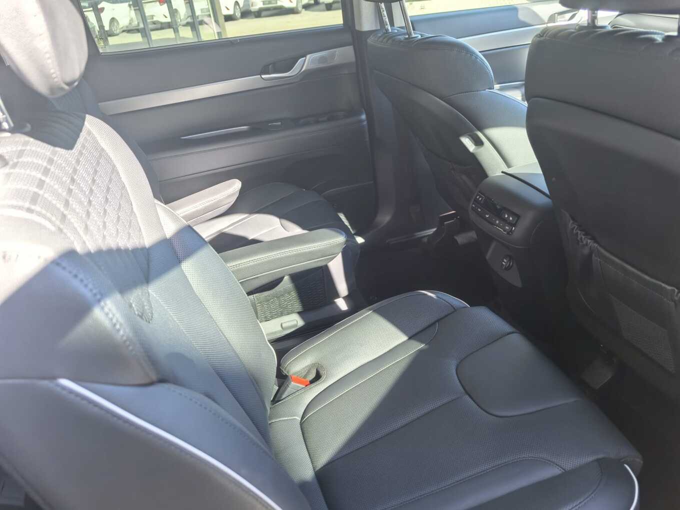 2026 Hyundai PALISADE image 2