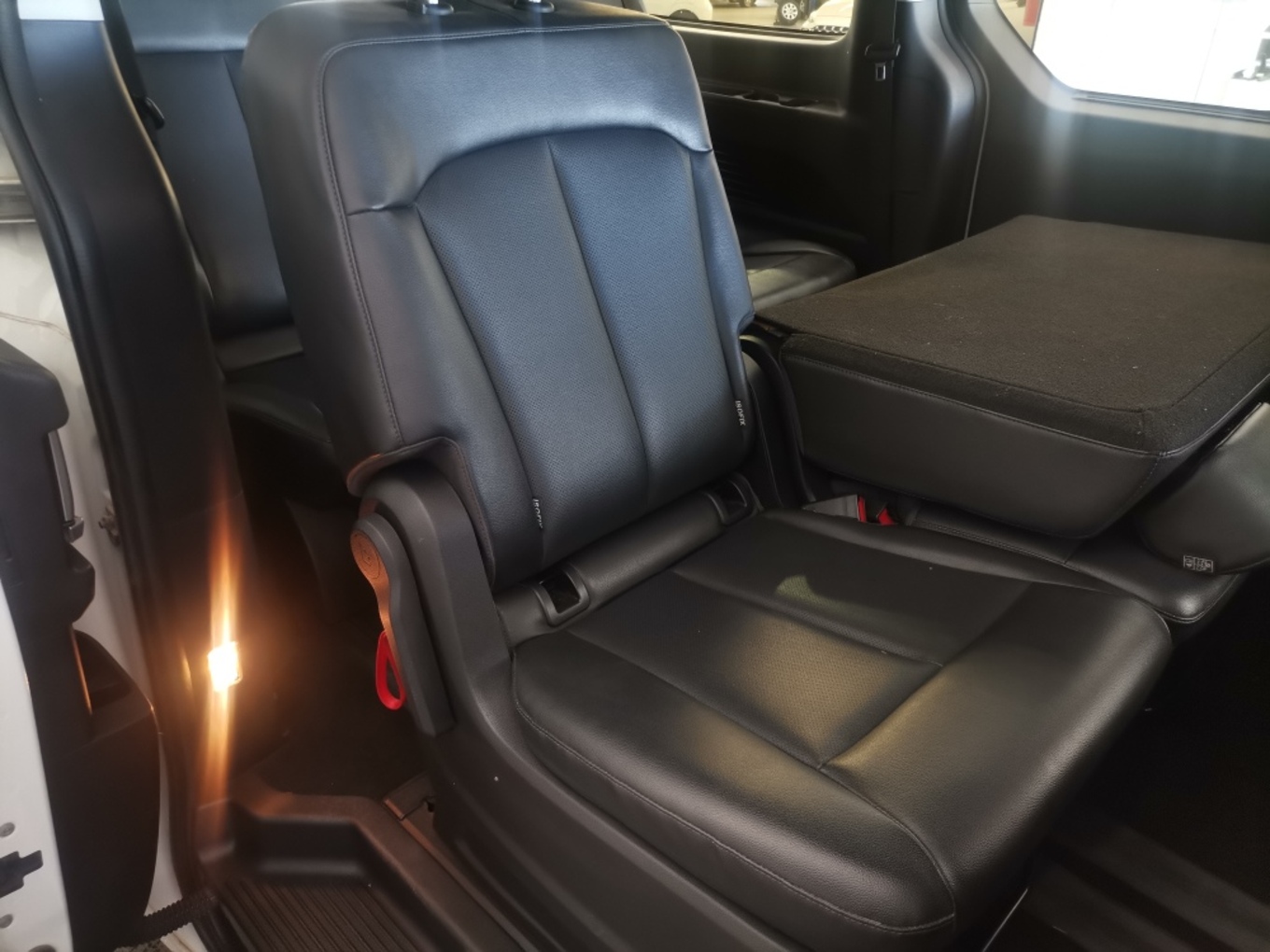 2026 Hyundai STARIA STARIA 2.2D EXECUTIVE A/T thumbnail 16