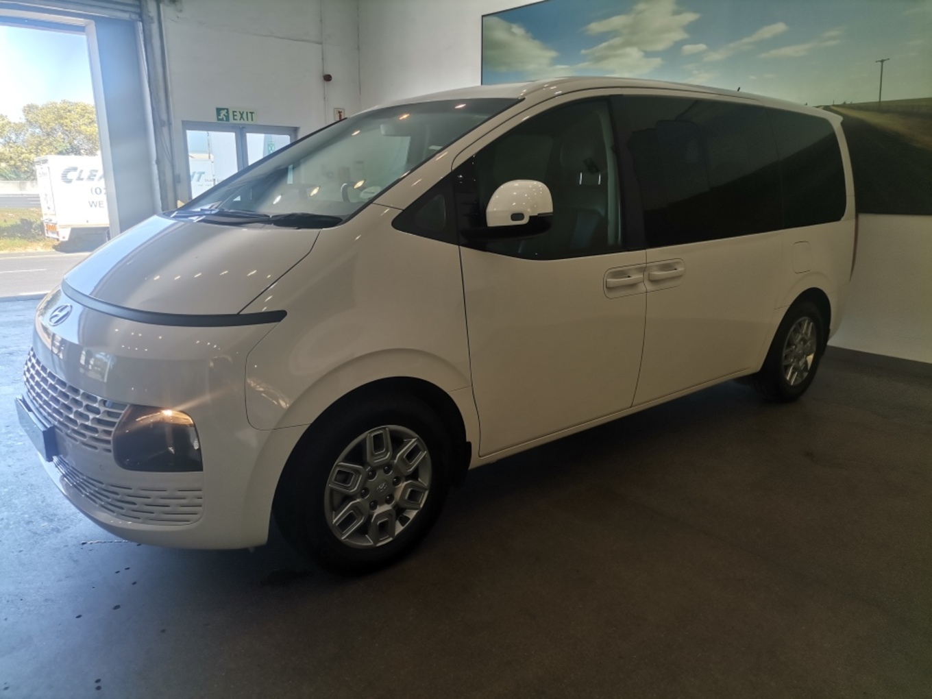 2026 Hyundai STARIA STARIA 2.2D EXECUTIVE A/T thumbnail 4