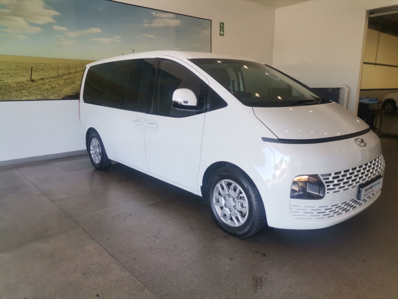 2026 Hyundai STARIA STARIA 2.2D EXECUTIVE A/T thumbnail 3