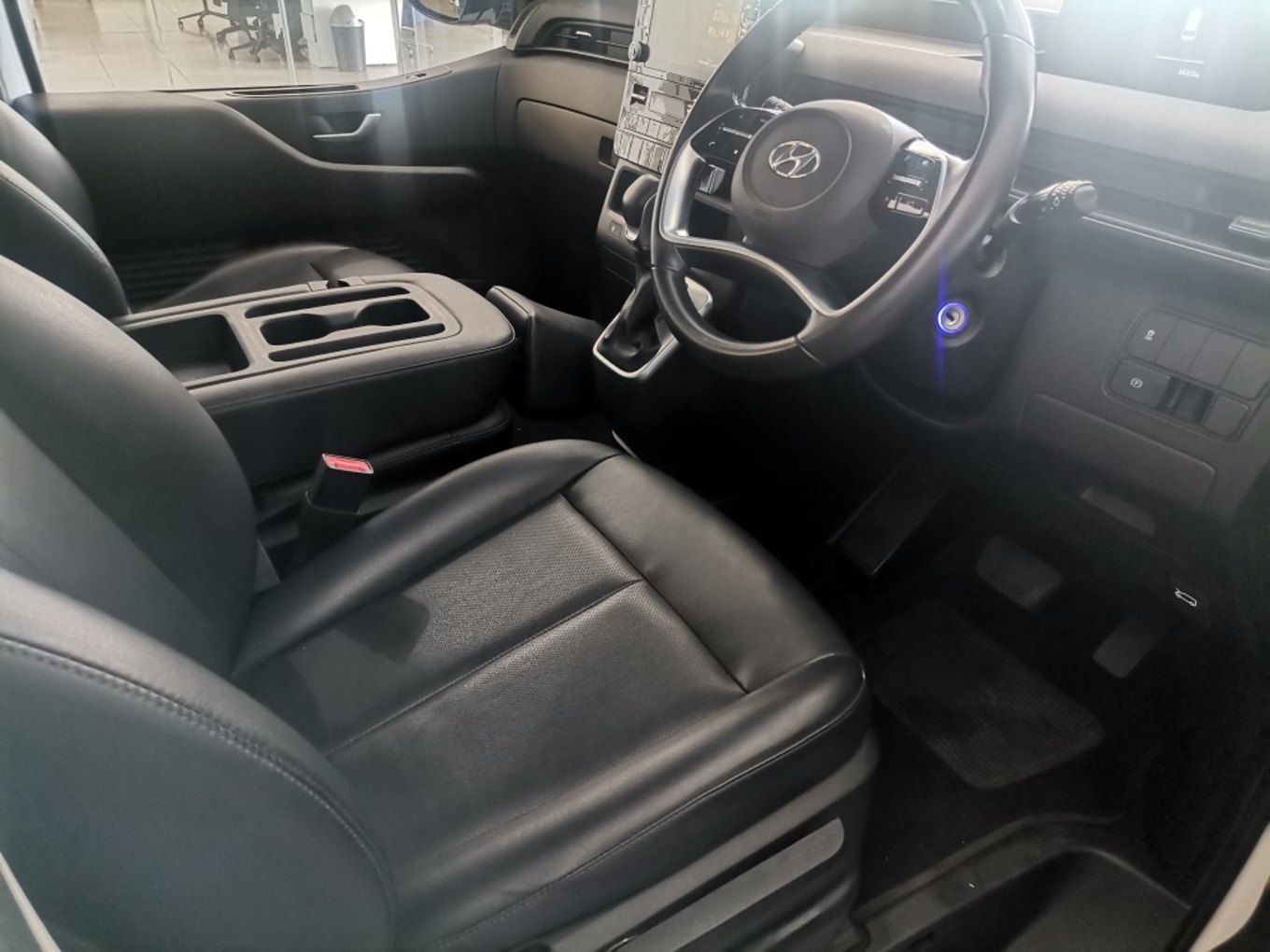2026 Hyundai STARIA STARIA 2.2D EXECUTIVE A/T thumbnail 13