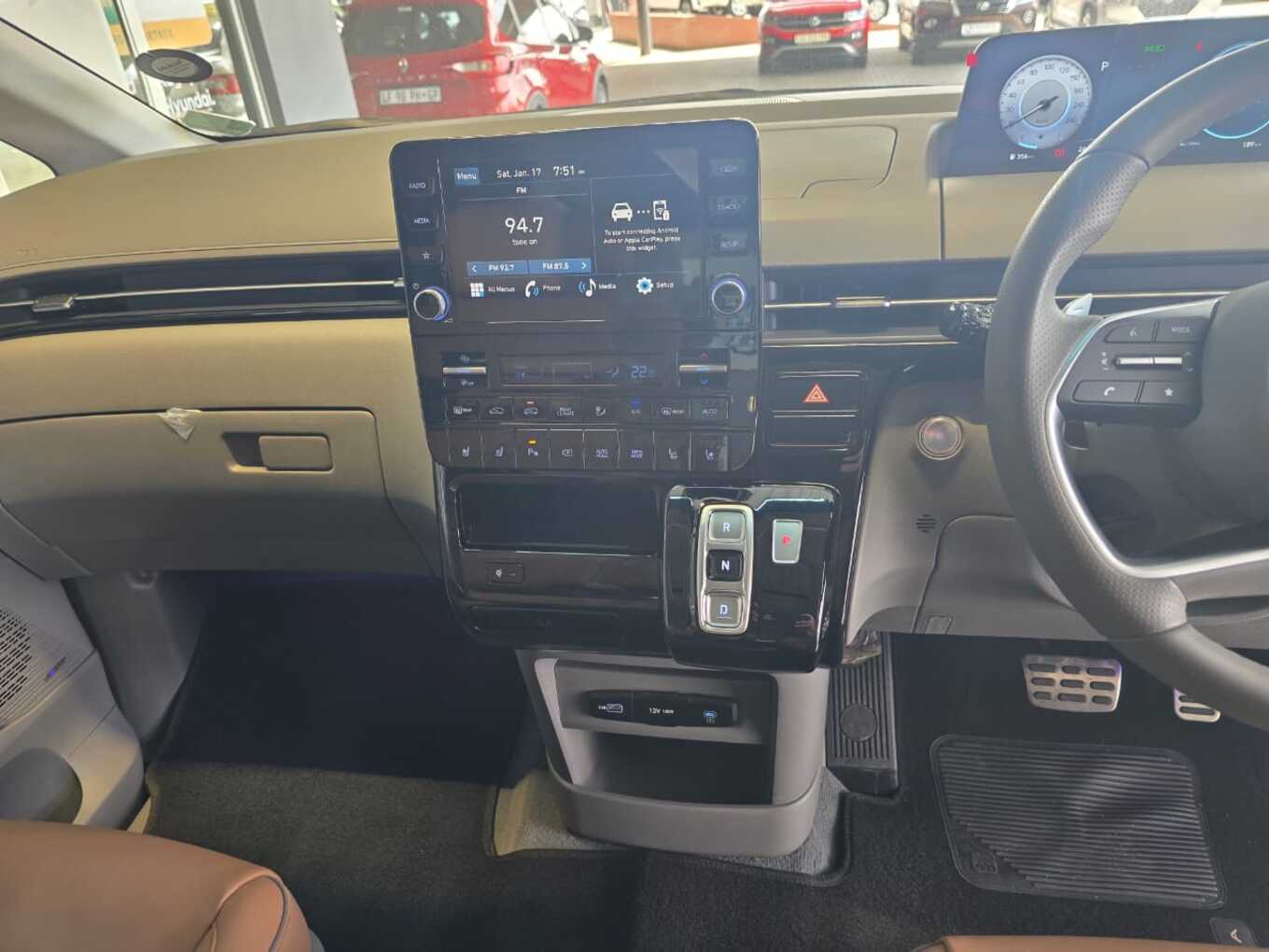 2026 Hyundai STARIA image 12
