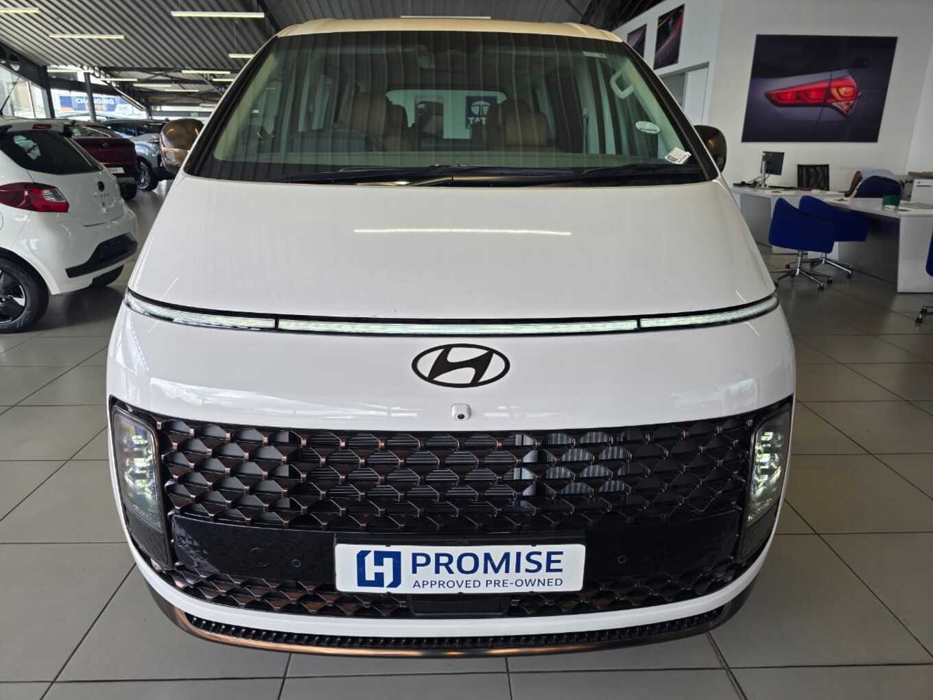 2026 Hyundai STARIA image 4