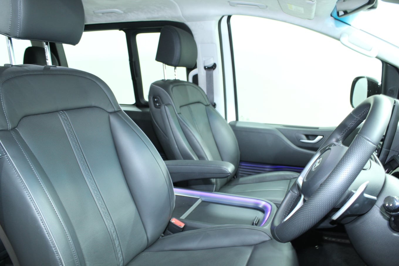2026 Hyundai STARIA image 12
