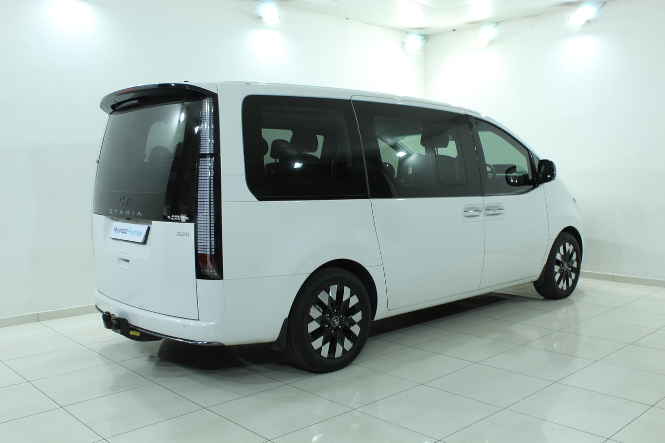 2026 Hyundai STARIA image 7