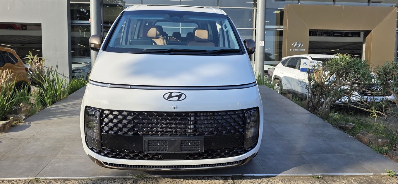 2026 Hyundai STARIA image 7