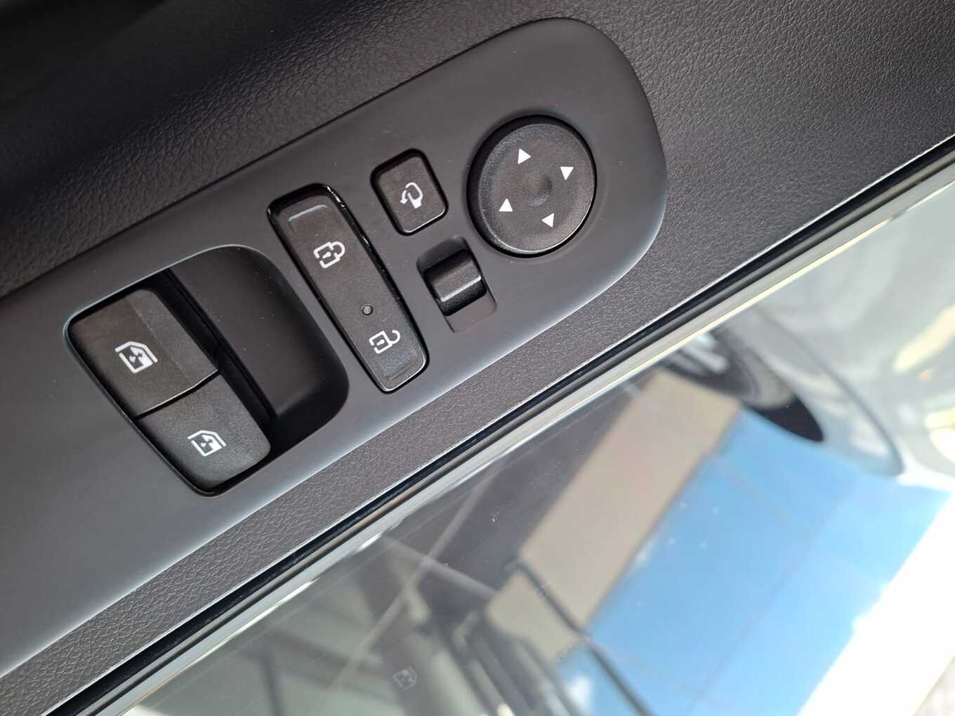 2026 Hyundai STARIA image 14