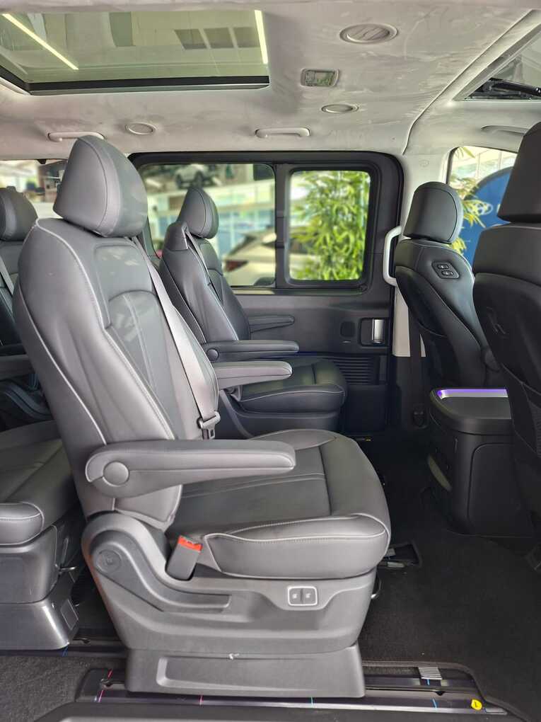 2026 Hyundai STARIA image 19