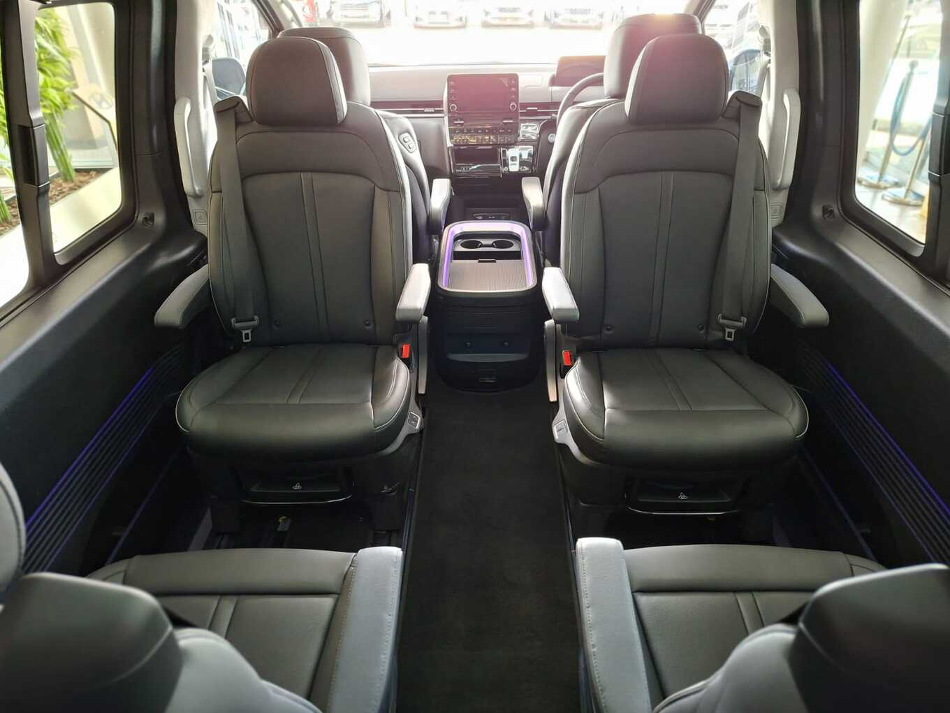 2026 Hyundai STARIA image 17