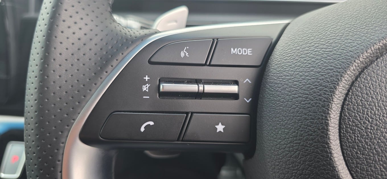 2026 Hyundai STARIA image 2