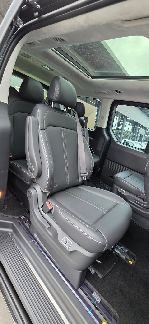 2026 Hyundai STARIA image 19