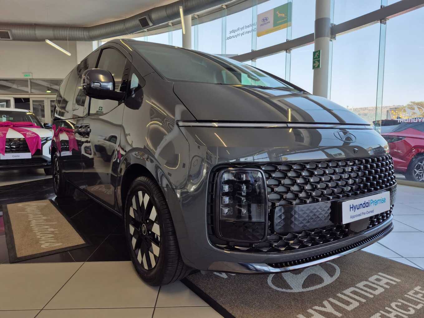 2026 Hyundai STARIA image 8