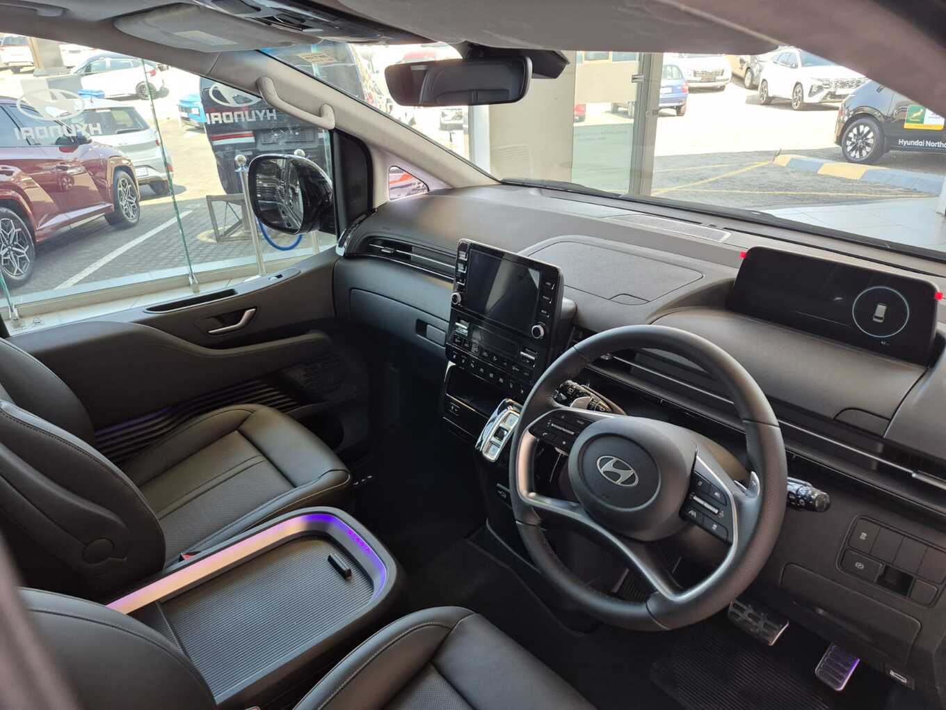 2026 Hyundai STARIA image 13