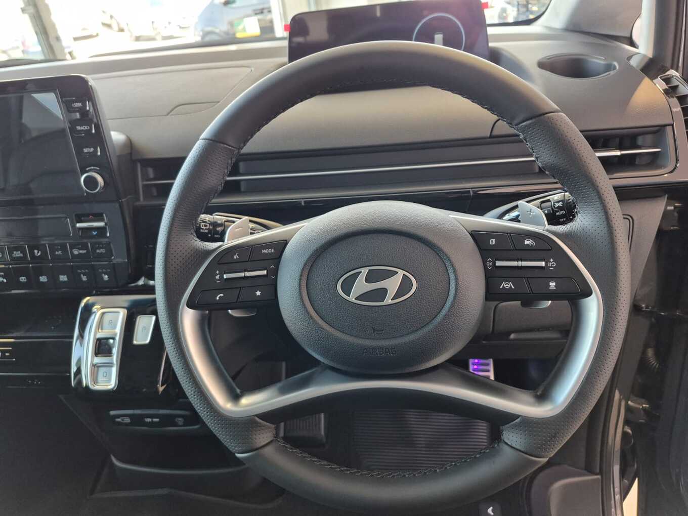 2026 Hyundai STARIA image 11
