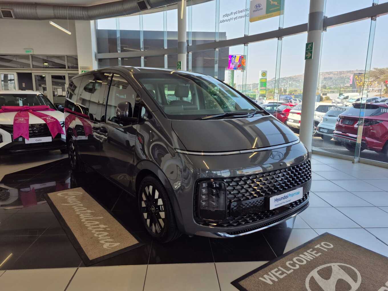 2026 Hyundai STARIA image 1