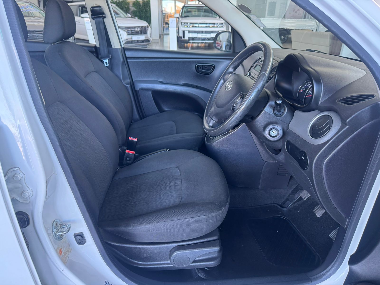 2017 HYUNDAI i10 1.1 MOTION MANUAL thumbnail 7