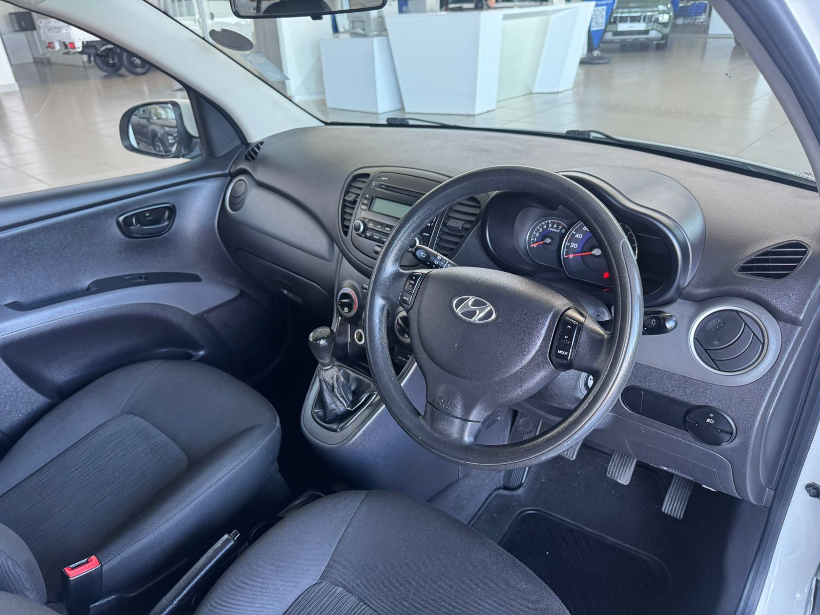 2017 HYUNDAI i10 1.1 MOTION MANUAL thumbnail 8