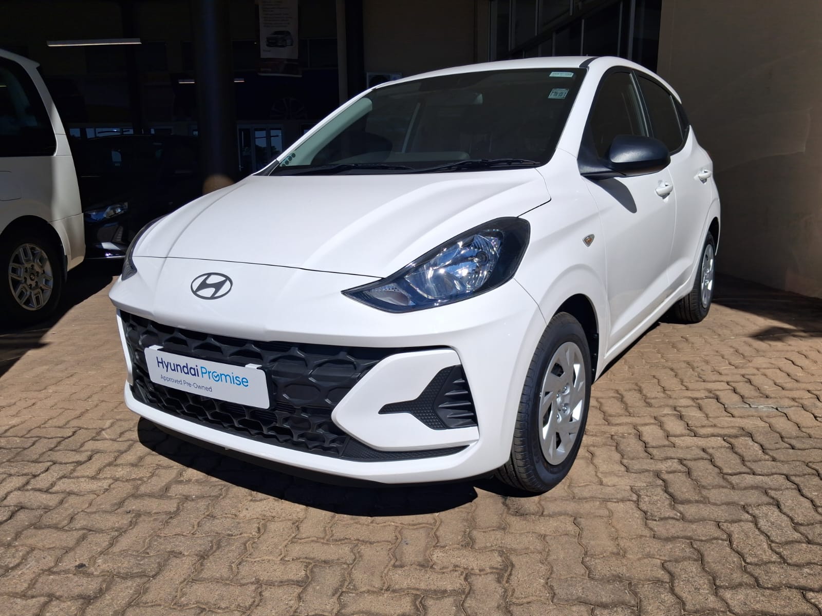2025 HYUNDAI GRAND i10 1.0 PREMIUM M/T MY24 image 1