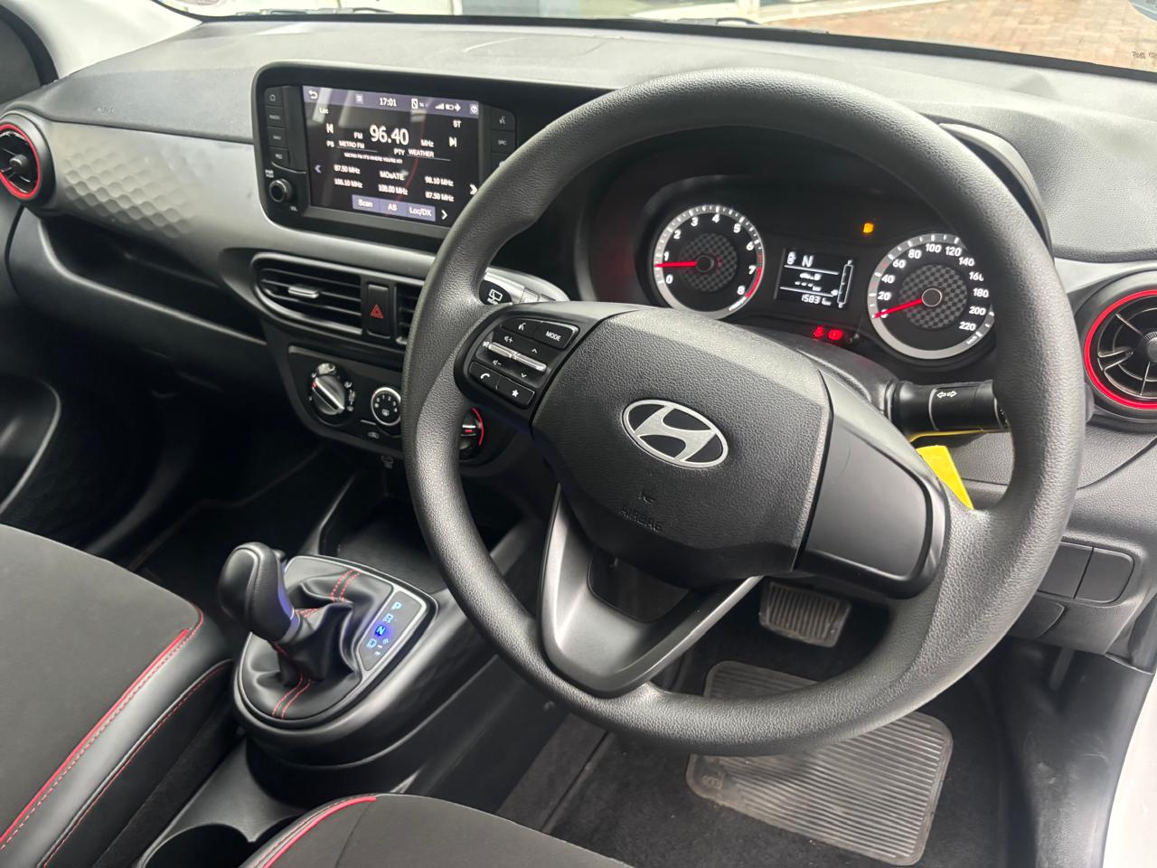 2025 HYUNDAI GRAND i10 1.2 PREMIUM A/T MY24 thumbnail 5