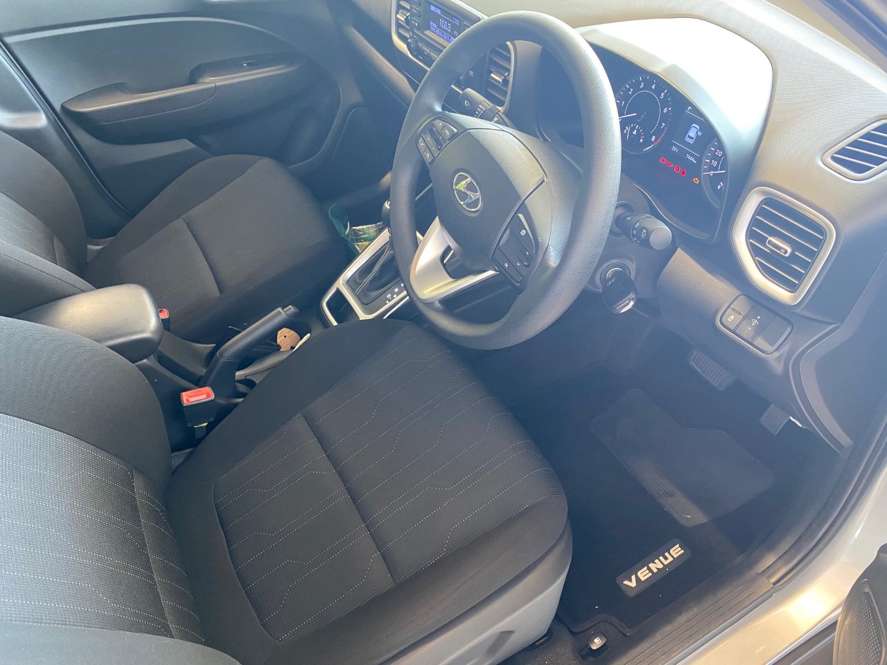 2020 HYUNDAI VENUE 1.0 TGDI MOTION DCT thumbnail 11