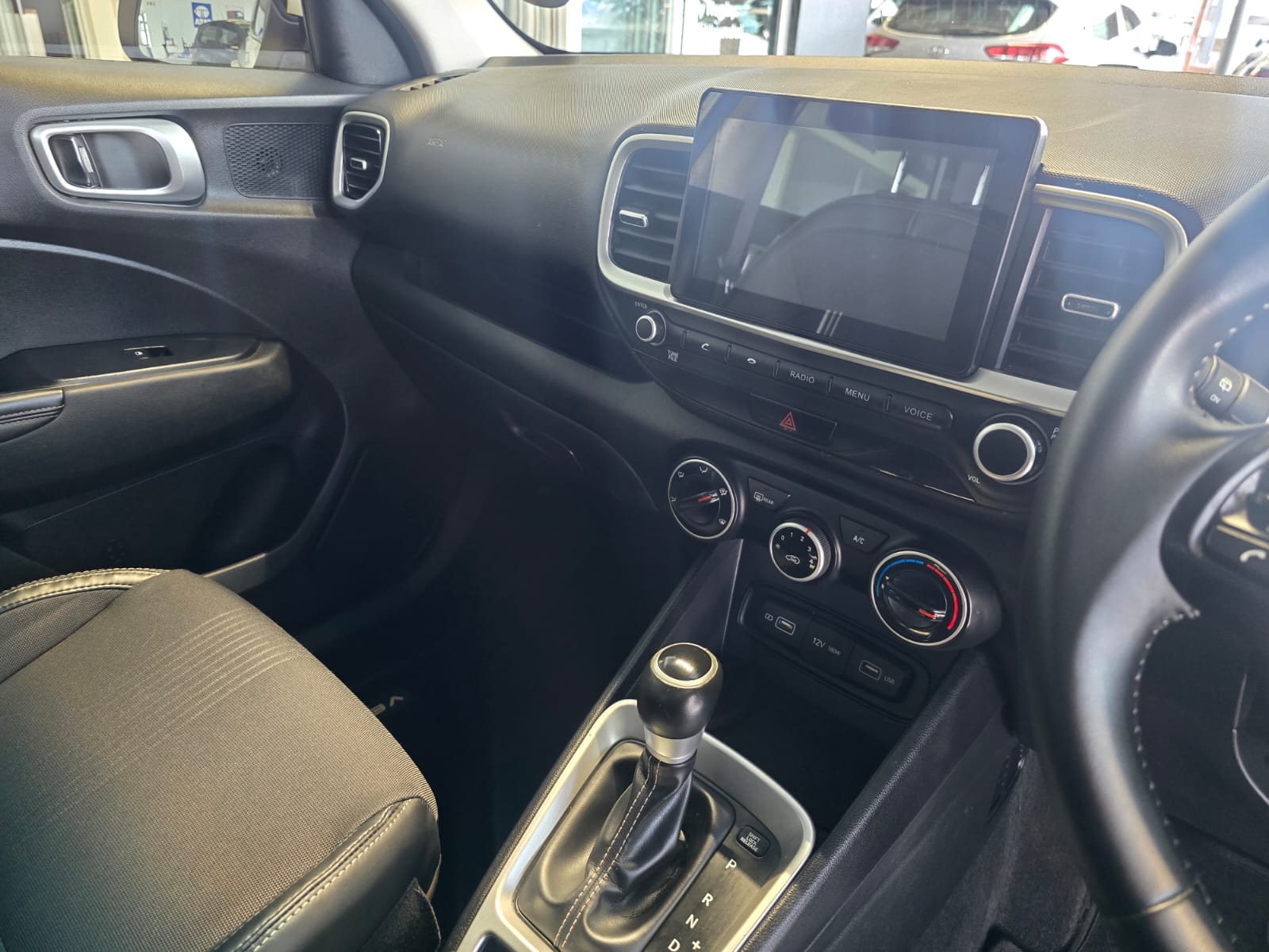 2022 HYUNDAI VENUE 1.0 TGDI FLUID DCT thumbnail 9