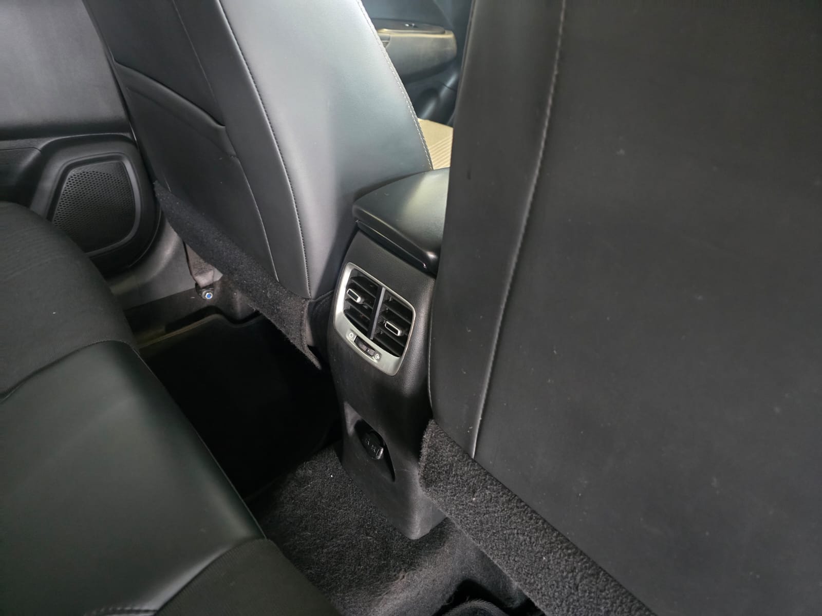 2022 HYUNDAI VENUE 1.0 TGDI FLUID DCT thumbnail 10