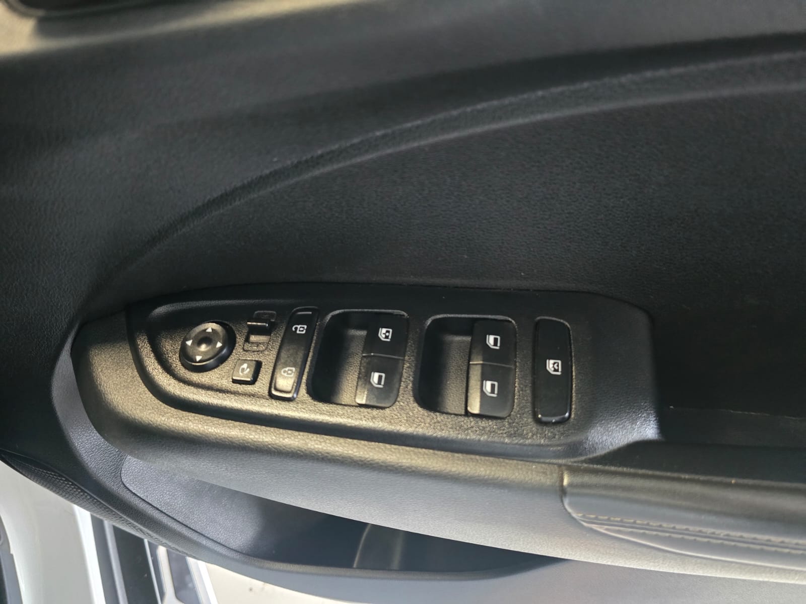 2022 HYUNDAI VENUE 1.0 TGDI FLUID DCT thumbnail 13