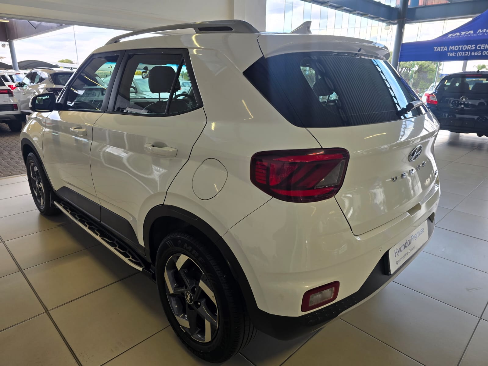 2022 HYUNDAI VENUE 1.0 TGDI FLUID DCT thumbnail 3