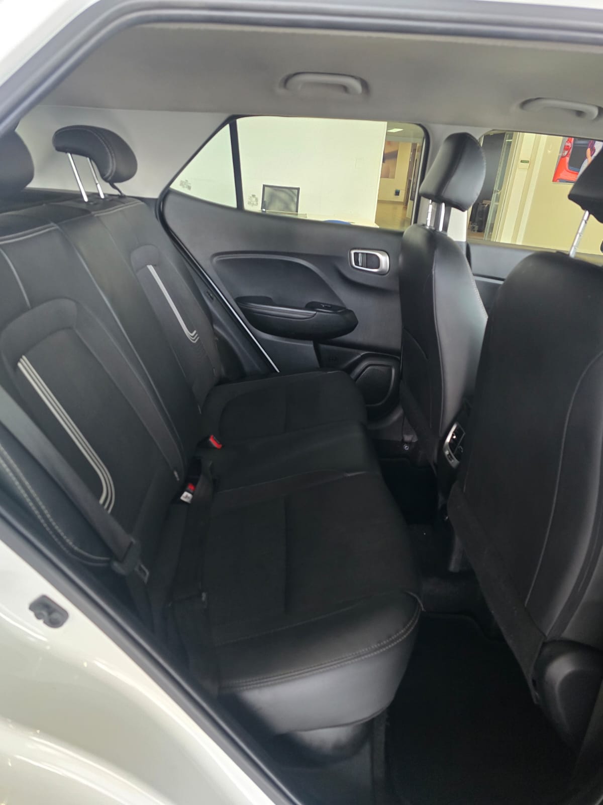 2022 HYUNDAI VENUE 1.0 TGDI FLUID DCT thumbnail 14
