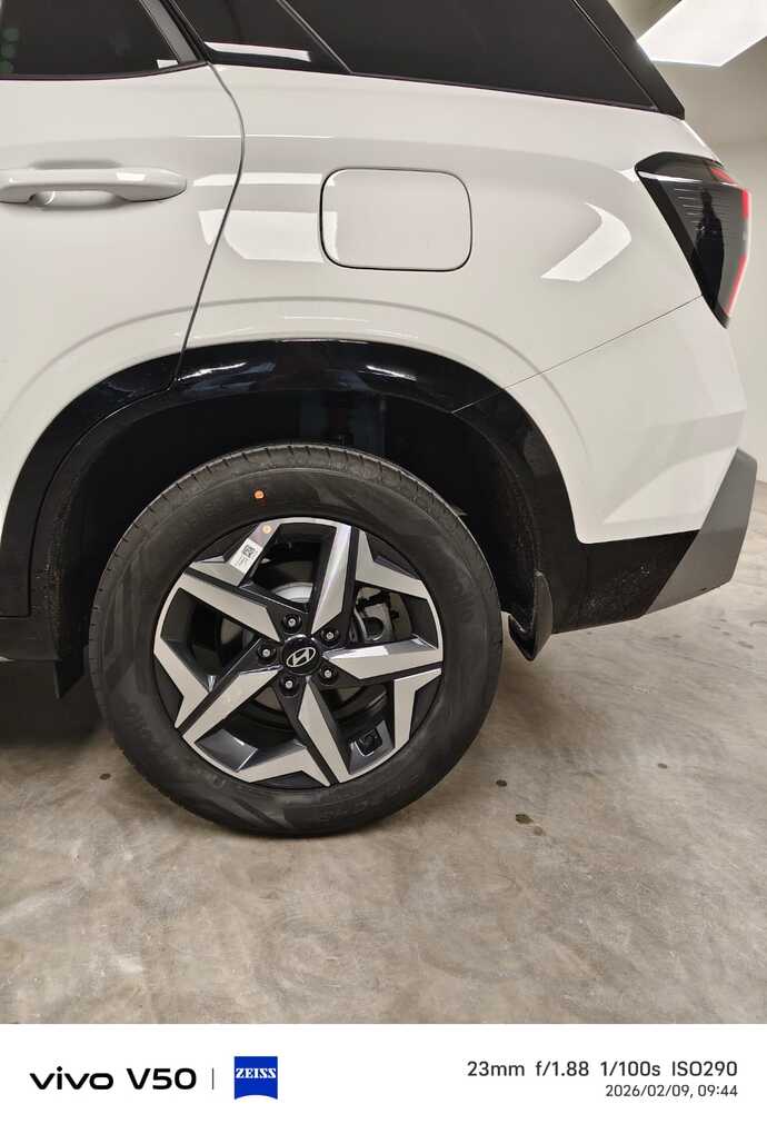 2026 Hyundai ALCAZAR ALCAZAR 2.0 EXECUTIVE A/T thumbnail 3